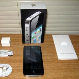 Apple iphone 4,  IPAD 32gb,  Nokia,  Blackberry,  Nikon D90,  D700